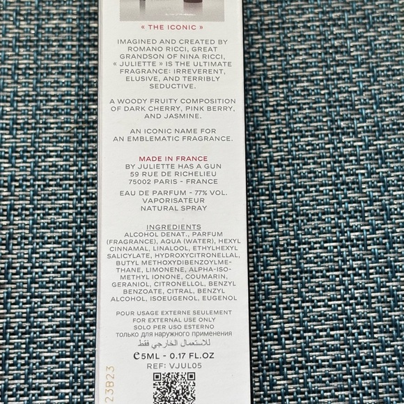 Designer Fragrance Sample Collection - Picture 3 of 8